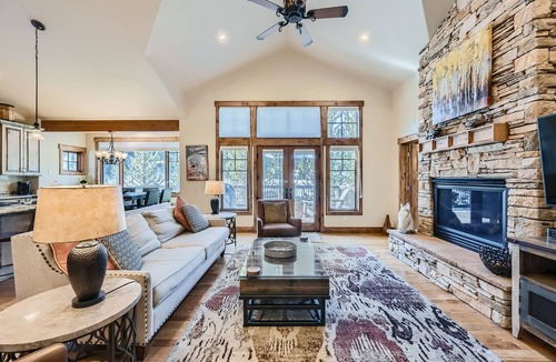 Baldy Mountain House | Home in Downtown Breckenridge w/ free shuttle to lifts, walkable to Main St & Peak 9 lifts