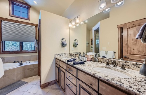 Baldy Mountain House | Home in Downtown Breckenridge w/ free shuttle to lifts, walkable to Main St & Peak 9 lifts