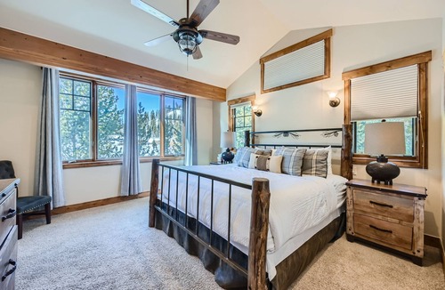 Baldy Mountain House | Home in Downtown Breckenridge w/ free shuttle to lifts, walkable to Main St & Peak 9 lifts