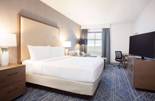 Broomfield Hotel | Homewood Suites by Hilton Broomfield Boulder