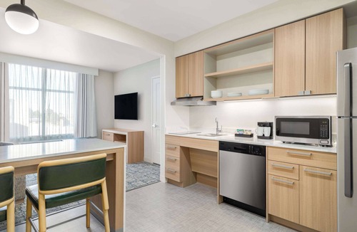 Thornton Hotel | Homewood Suites By Hilton Thornton Denver