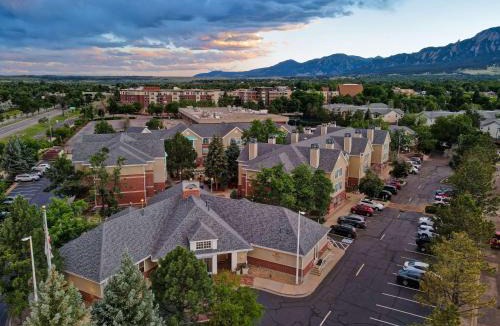 Frasier Meadows Hotel | Homewood Suites by Hilton Boulder