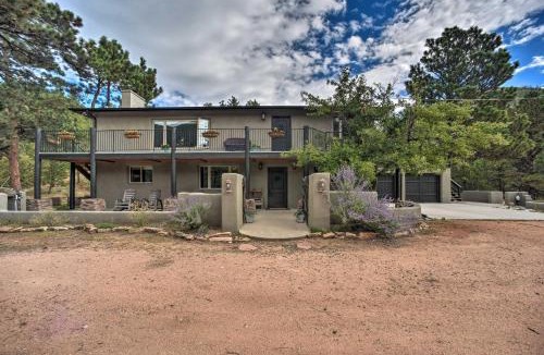 Cascade-Chipita Park Apartment | Homey Mtn View Escape 11 Mi to Garden of the Gods
