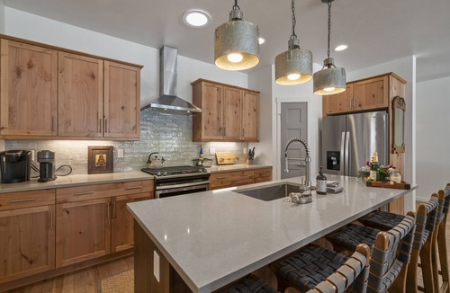Hermosa House | Hot Tub, Fire Pit, Fenced Yard, 15 Min to Skiing!