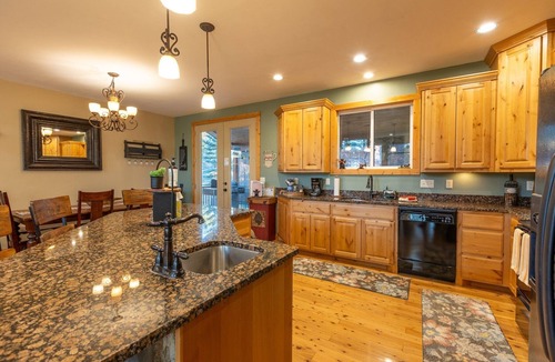 Pagosa Springs House | Hot tub, Gorgeous Cabin, Close to Lake!