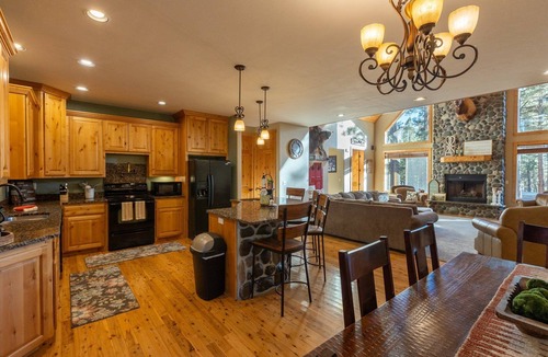 Pagosa Springs House | Hot tub, Gorgeous Cabin, Close to Lake!