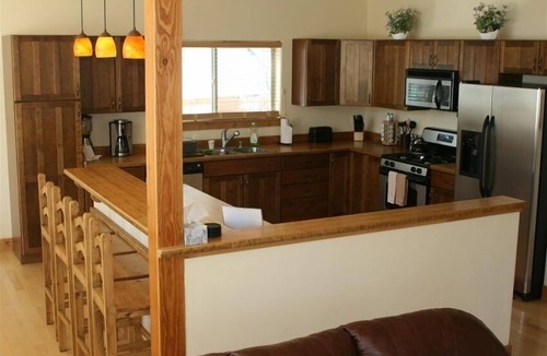 San Juan River Village House | Hot tub! Ideal location! Close to Wolf Creek & Pagosa! 2 car garage, Ping Pong!