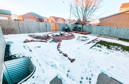 Fountain House | Hot Tub, King Beds, Pet Friendly Close to I25