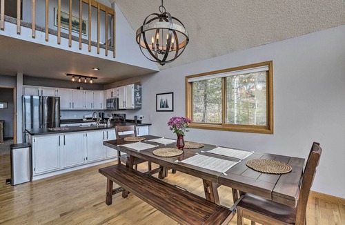 Conifer Mountain and Meadows House | Hot Tub & Mountain Views: Conifer Cabin!