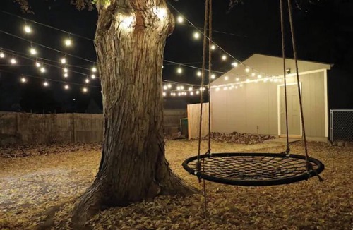 Edgewater House | Hot tub, Quiet 3 Bedroom, Close to Downtown, WFH