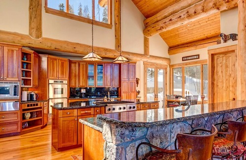 Historic District House | Hot Tub + Ski Shuttle - Point View Place