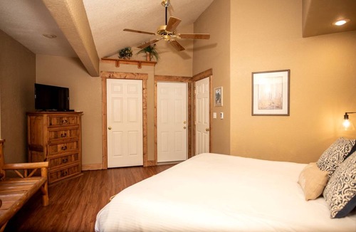 Salida House | House ∙ 1 bedroom ∙ 10 guests