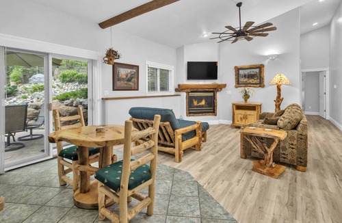 Estes Park House | House ∙ 2 bedrooms ∙ 6 guests