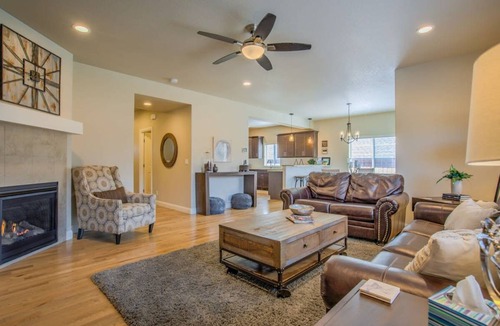 Colorado Springs House | House ∙ 4 bedrooms ∙ 10 guests
