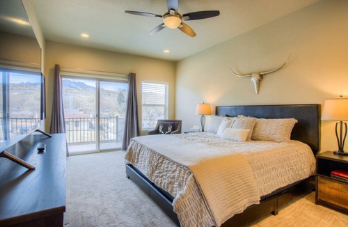 Colorado Springs House | House ∙ 4 bedrooms ∙ 10 guests