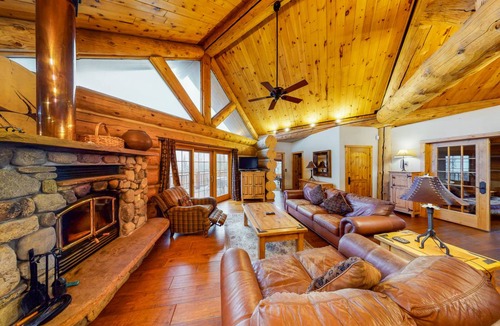 Summit Cove House | House ∙ 4 bedrooms ∙ 10 guests