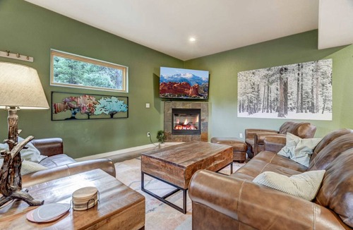 Cascade-Chipita Park House | House ∙ 4 bedrooms ∙ 12 guests