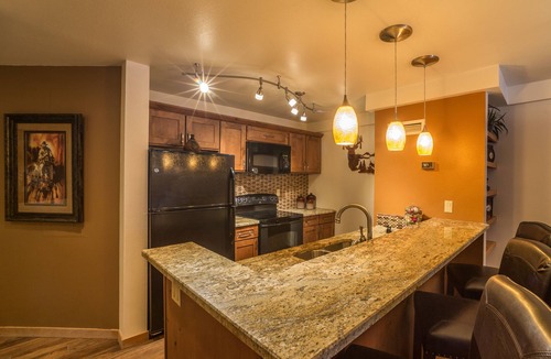Mountain House Condo | Huge 3BR/3BA Condo (2 Living Rooms facing the slopes) in the Keystone Ski Area