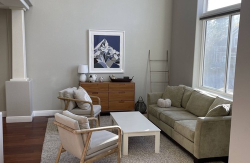 Lone Tree House | Huge family home with plenty of space to relax