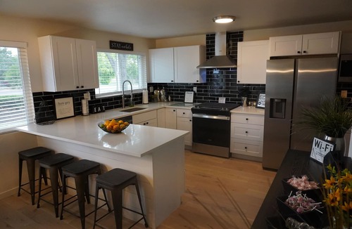 Greeley House | Huge Ranch Home with 2 game rooms! Enjoy shuffle board, Ping Pong & Hot Tub