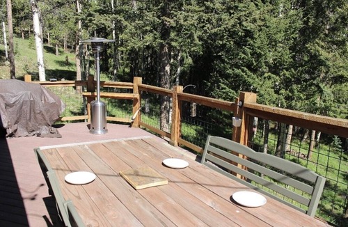 Hangen Ranch And M and B House | Hummingbird Cabin!