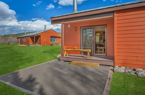 Clark Cabin | Hunters, fishermen, hikers, skiers, snowmobilers, and newlyweds welcome!