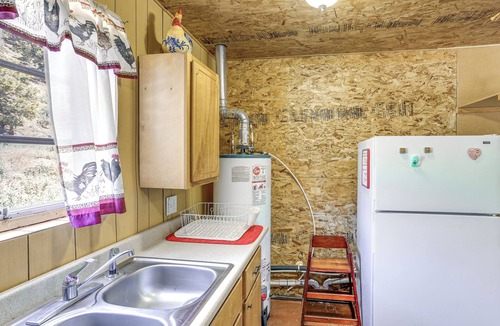 Hesperus Apartment | 'Hunting Cabin' in Hesperus: Quiet & Rural Setting