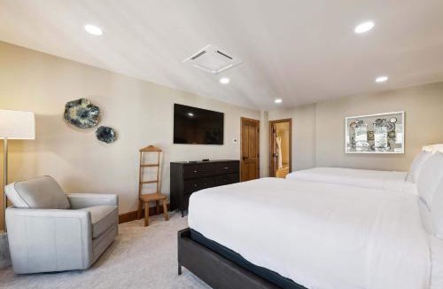 Beaver Creek Apartment | Hyatt Condominium 01 by East West Hospitality