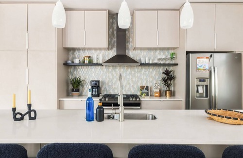 Hyde Park House | Hyde Park Hideaway | Backyard Fun + Fast to Dtwn