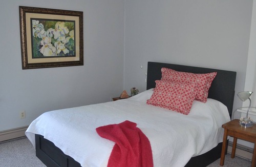 Colorado Springs House | Ideal for Traveling Medical and Military personnel - small, private home