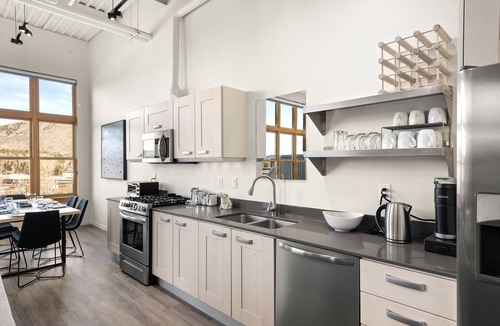Basalt Condo | Ideally located, well equipped condo in Basalt's Willits town center.