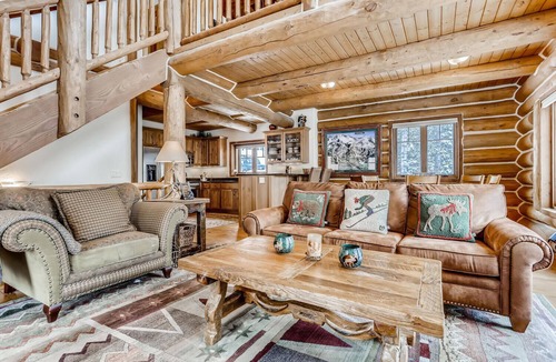 Quandary Village House | Idyllic Breckenridge Chalet with deck, valley views and Starlink internet