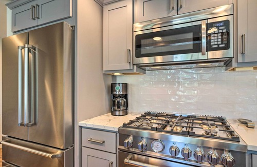Elizabeth Apartment | Idyllic Escape: Peaceful Country Casita w/ Views!