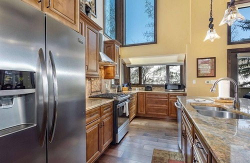 Vail House | Impeccable Platinum Rated 5-Bedroom Home Private Hot Tub, Amazing Views
