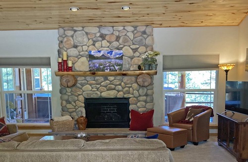 Twin Creek Village Cabin | Incredible Forest Views at 498 Capitan
