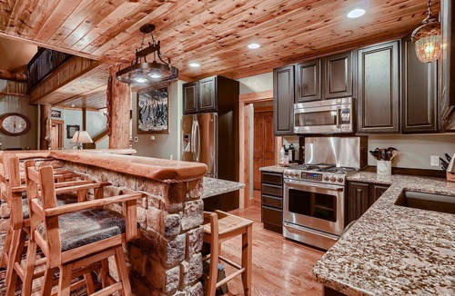 Fairplay House | Incredible Mountain Getaway nHot Tub, Pool Table, Hot Springs, Moose sightings