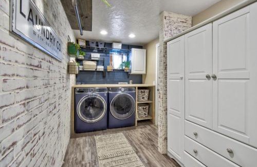 Loveland House | Indoor Pool and Hot Tub on Golf Course