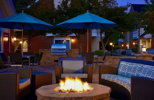 East Colorado Springs Apartment | Indulge in Home Like comfort! Pool, Full Kitchen, Near Pikes Peak Center!