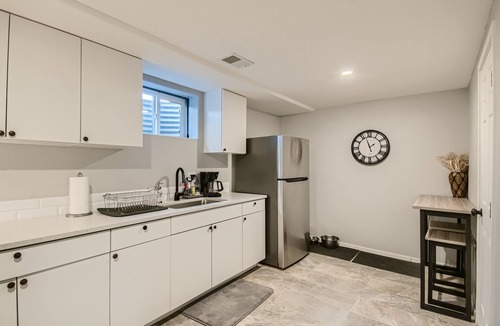 Dupont House | Insta-worthy 12 min to DT 6Bd 2.5Bt Modern Home