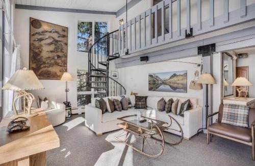 Snowmass Village House | Interlude Condominiums 3-Bedroom Unit 304