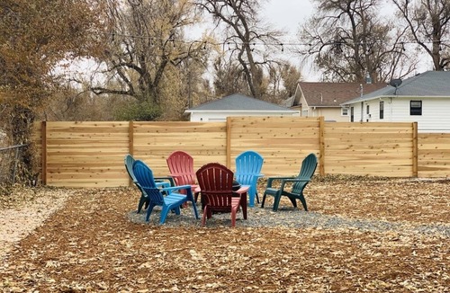 Greeley Apartment | Inviting Bungalow Next to UNC - Free Cruiser Bikes