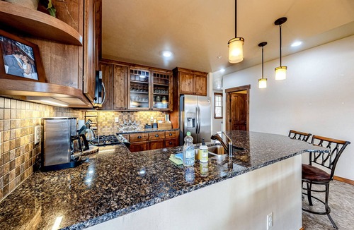 Fraser Condo | Inviting Condo w/Free WiFi, a Gas Fireplace, Washer/Dryer, & Mountain Views