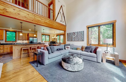 Crown Cabin | Inviting mountain cabin with skiing, fireplace, balcony, hot tub, & W/D
