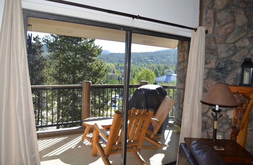 Historic District Condo | It's All About Location! Only Bldg 'A' Has Unobstructed Views! Walkout/Ski In