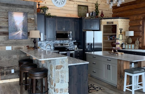 Grand Lake Cabin | ITS BACK! Lakefront 'Newly Built' Authentic Log Cabin post Troublesome Fire