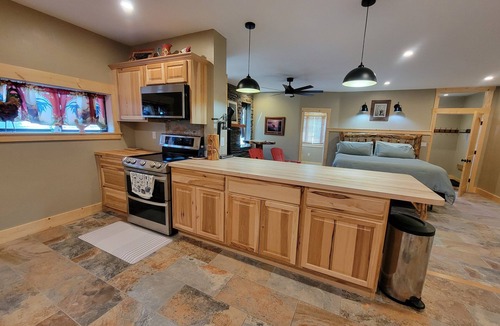 Pagosa Springs House | IVACAZ Suites on the Golf Course