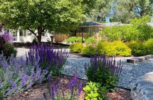 Colorado Springs Villa | Ivywild Boutique Cottage
