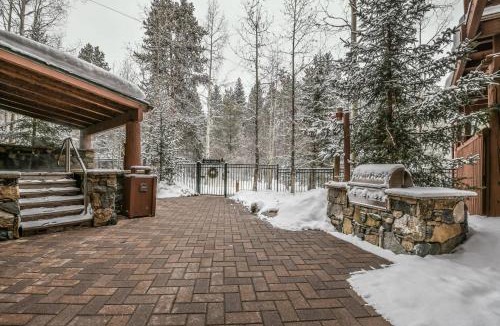 River Run House | Jack Pine 8011 by SummitCove Lodging