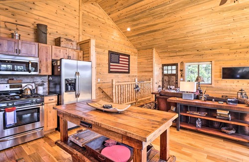 Indian Mountain House | Jefferson Cabin w/Fire Pit: Near Hiking Trails!