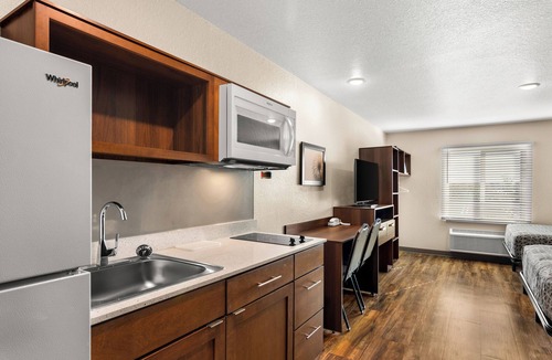 Dupont House | Just northeast of downtown: stay, work, relax: Relaxing Stay w/Full Kitchen, Workspace, & Free Parking
